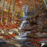 Cascata Lavacchiello durante l'autunno